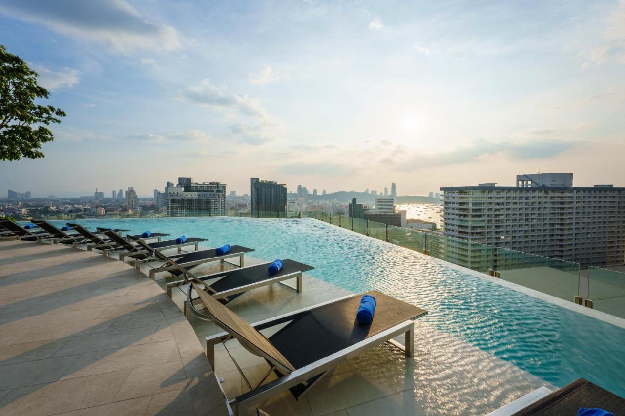 Somerset Pattaya Zewnętrze zdjęcie Infinity pool at the 39th floor