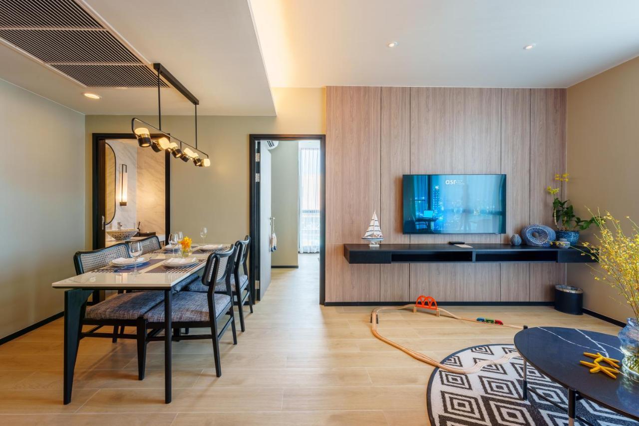 Somerset Pattaya Zewnętrze zdjęcie A living room in a condominium